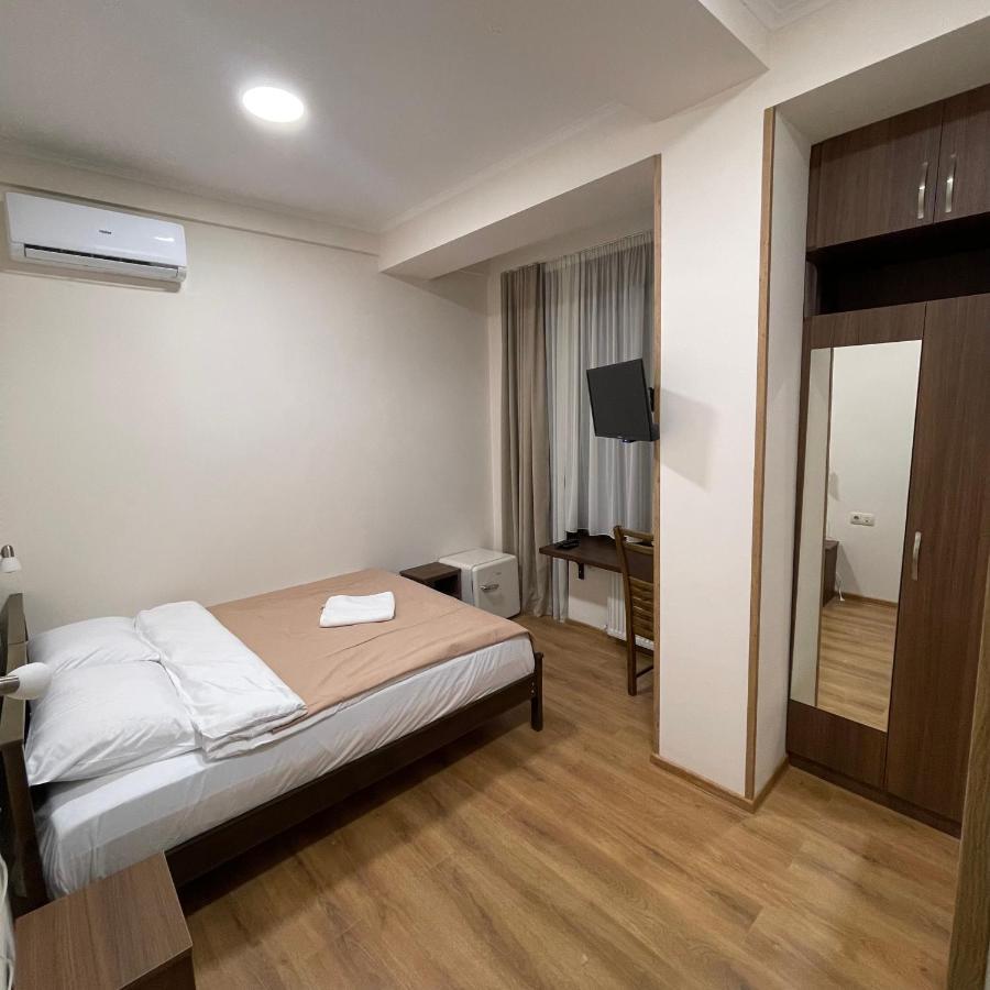 Art Family Hotel 트빌리시 외부 사진