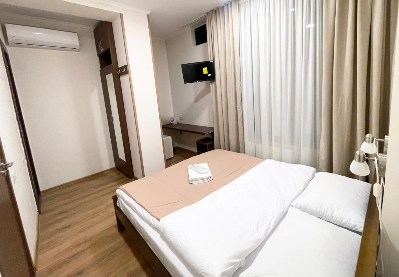 Art Family Hotel 트빌리시 외부 사진